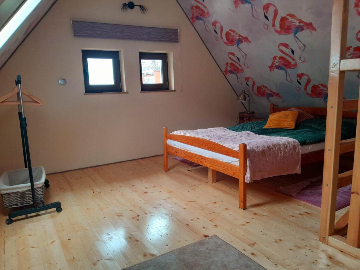 Szmerkowa Chatynka Z Kominkiem I Jacuzzi W Karkonoszach *